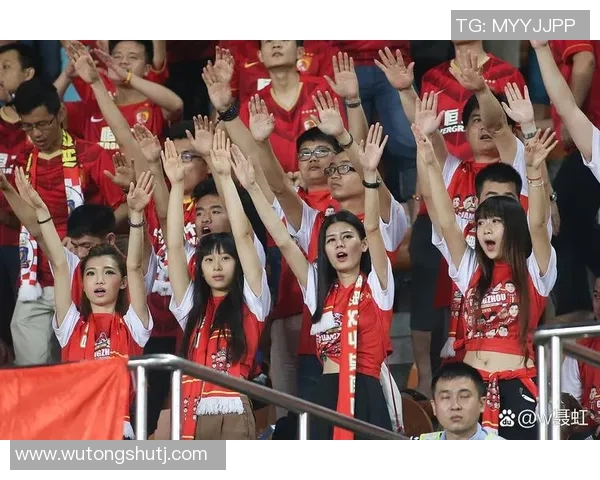 足球巨星们的胜利之舞展现激情与荣耀的完美结合