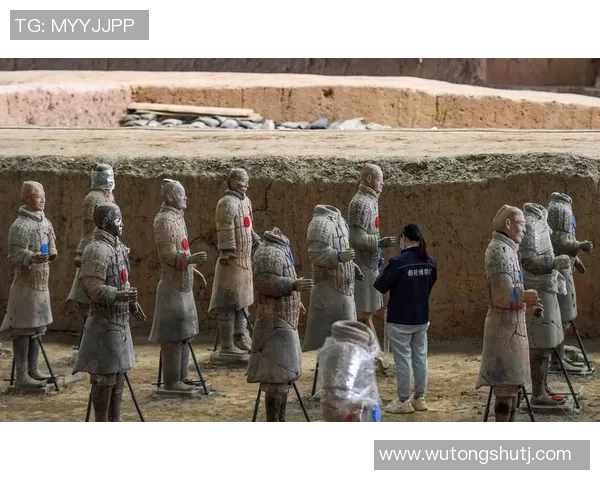 足球明星亲临西安探访兵马俑感受中国古代文化魅力与足球精神交融